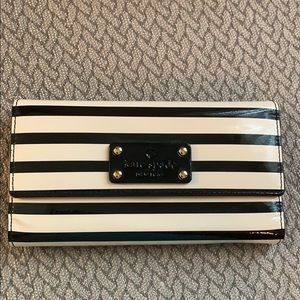 Black and cream Kate spade wallet